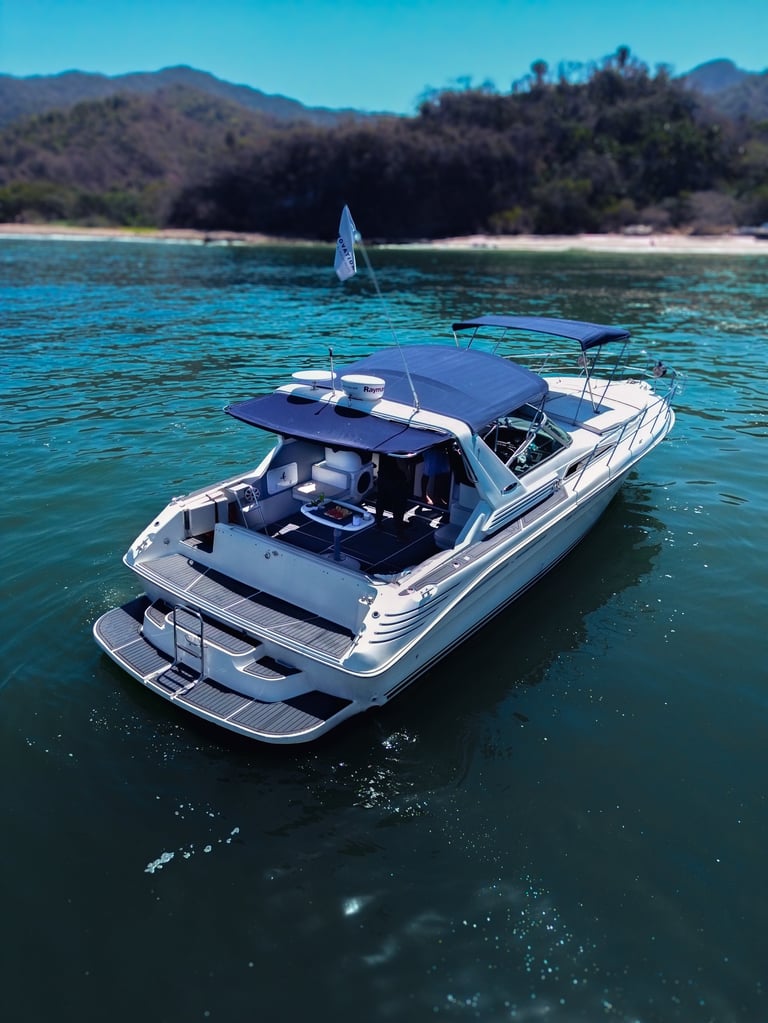 La Luna y Las Estrellas - Yacht 42 FT